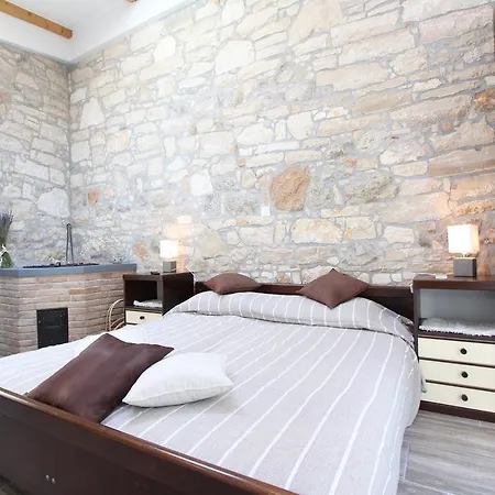 Santin Apartament *